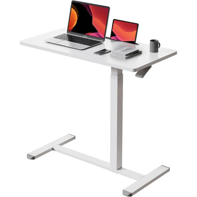 Bureau mobile à roulettes réglable en hauteur, avec emplacement pour ordinateur portable et roulettes dissimulées.