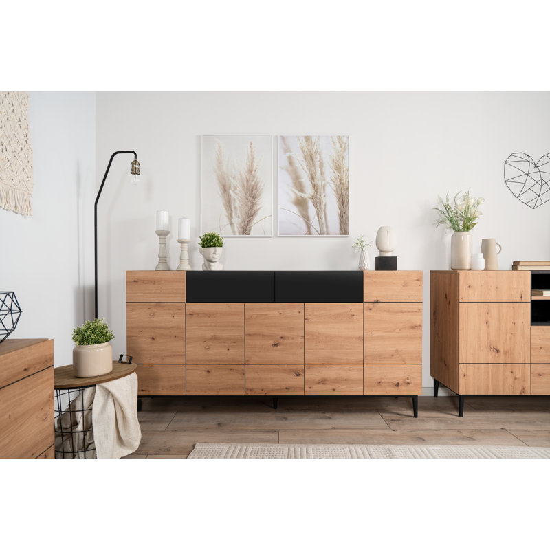 Willia 180cm Sideboard