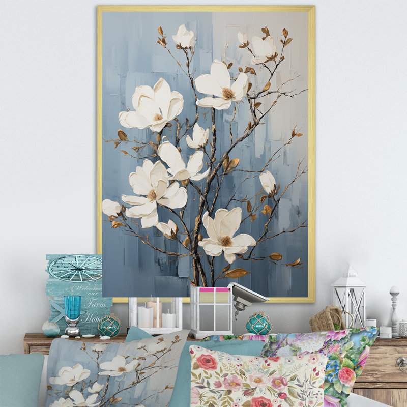 Élégante fleur de magnolia blanc et bleu IV sur toile, 32" H x 24" W, Cadre photo noir