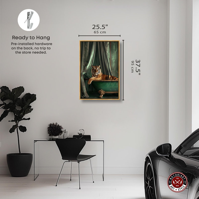 «Elegant Tiger Bath Canvas» par Notoriart, H 37 po x l 25 po, Cadre doré