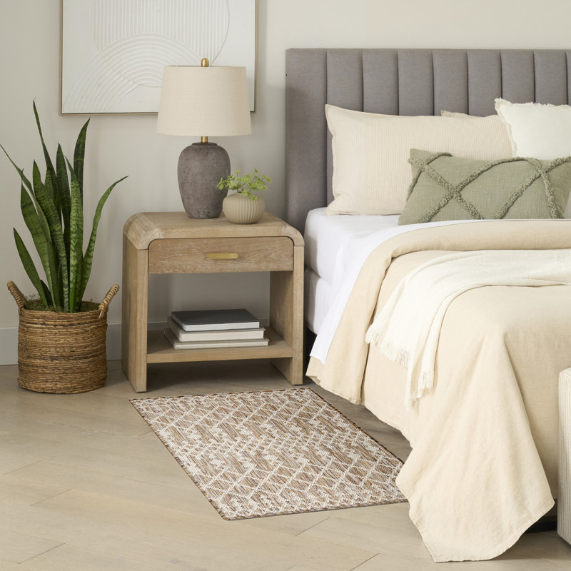 Friant 2' x 3' Beige Modern Rug, Beige, Rectangle 2' x 3'