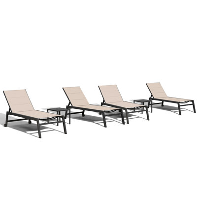 Chaise longue d'extérieur en métal avec table