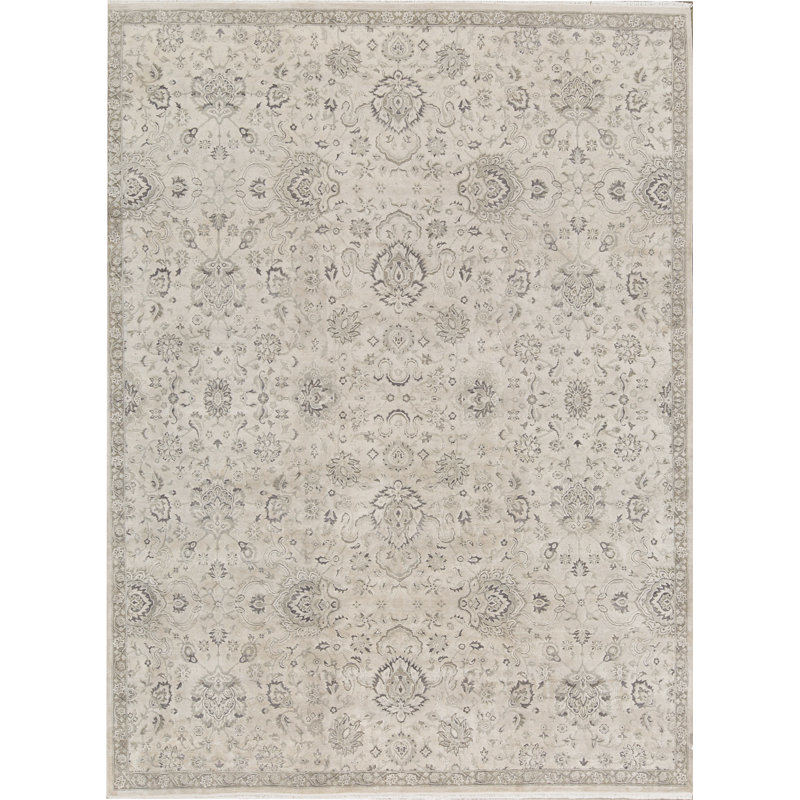 Sona Wool Oriental Area Rug in Ivory