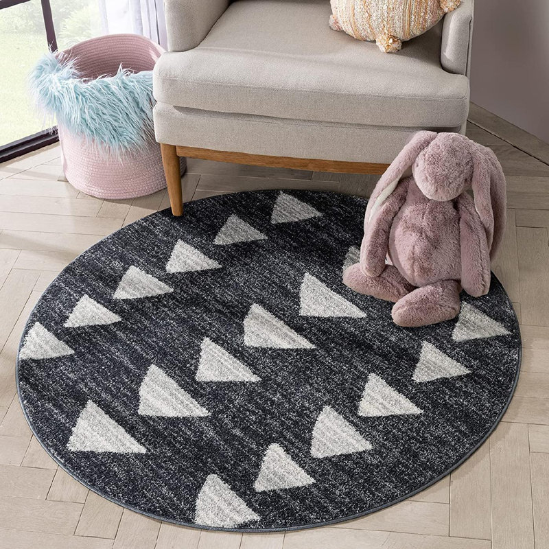 Geometric Indoor Rug, Round 4'