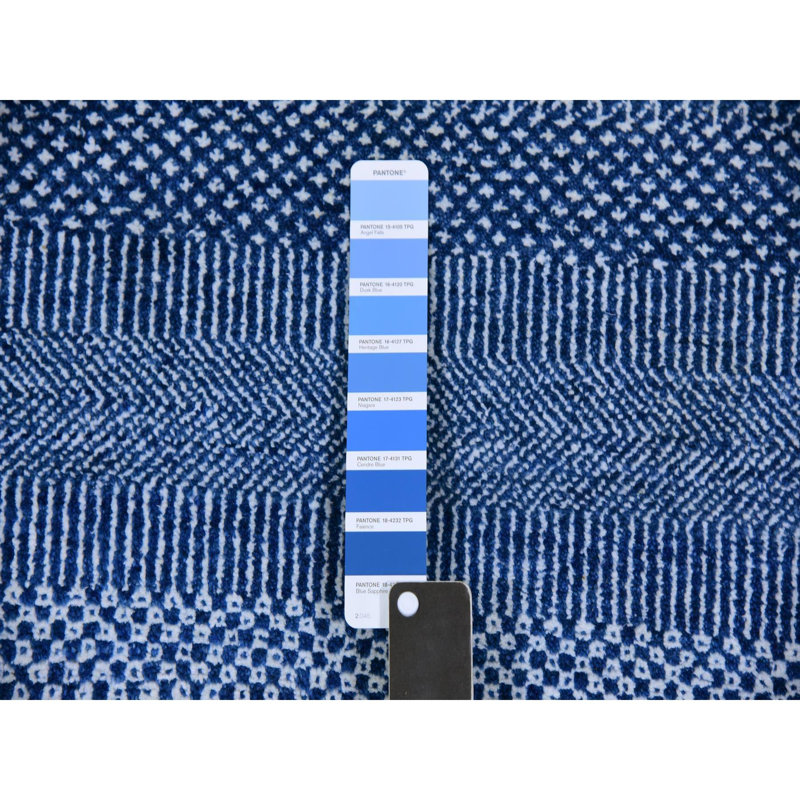 Tapis unique 2 pi 7 po x 12 pi Shatondra