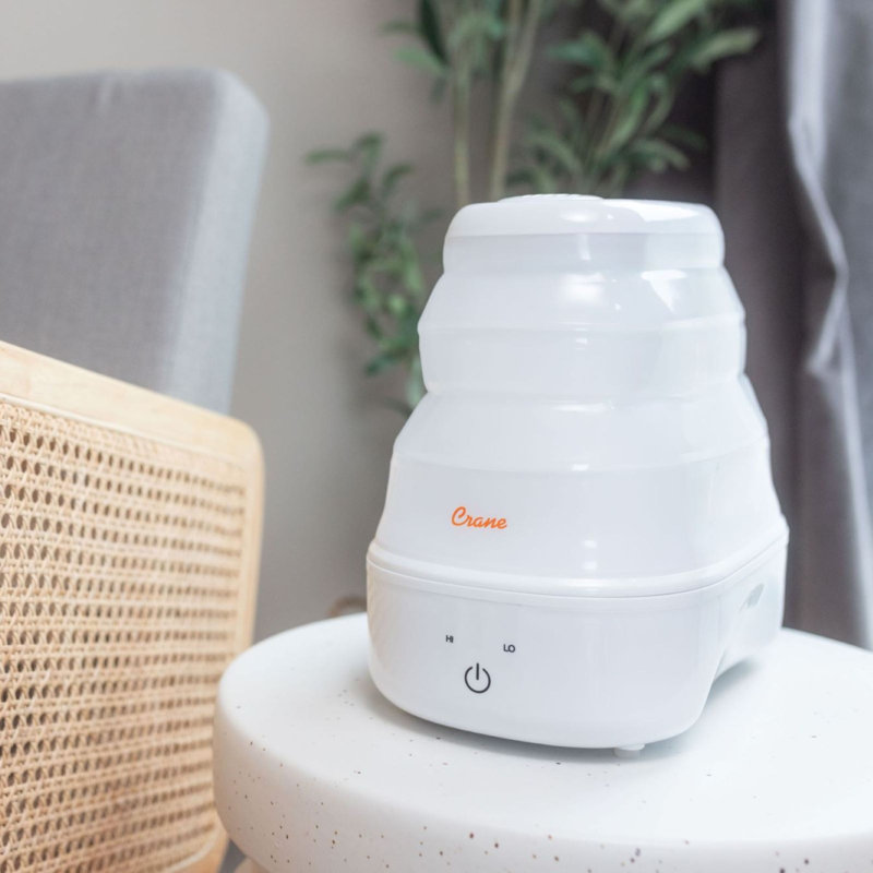 White Collapsible Warm Mist Humidifier for Medium Rooms