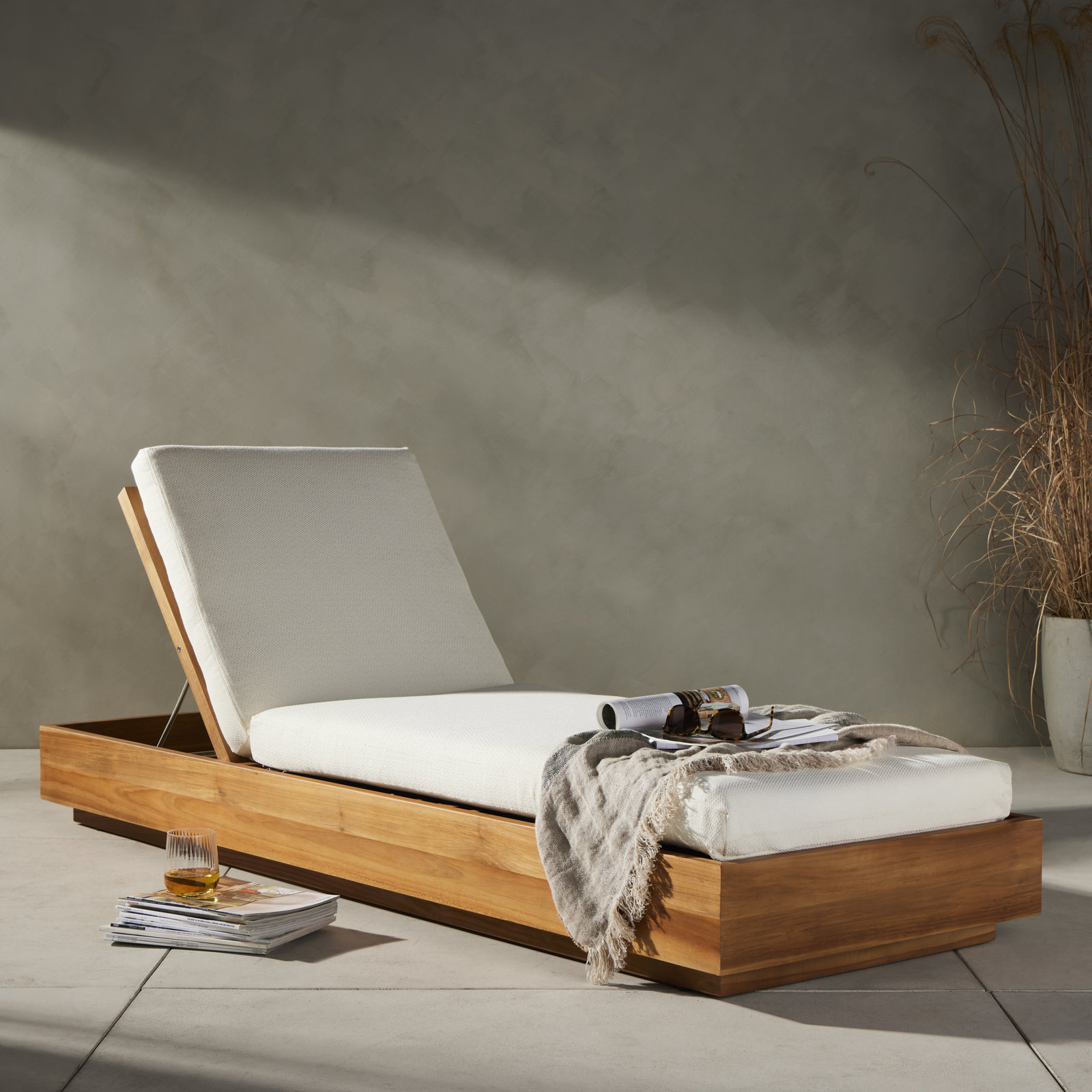 Arvad 27.5'' Outdoor Teak Chaise Lounge, White