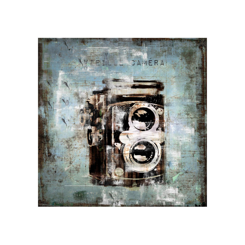 Vieille caméra par Zoey Riley - impression, Couche de verre, H 30 po x l 30 po x P 2 po