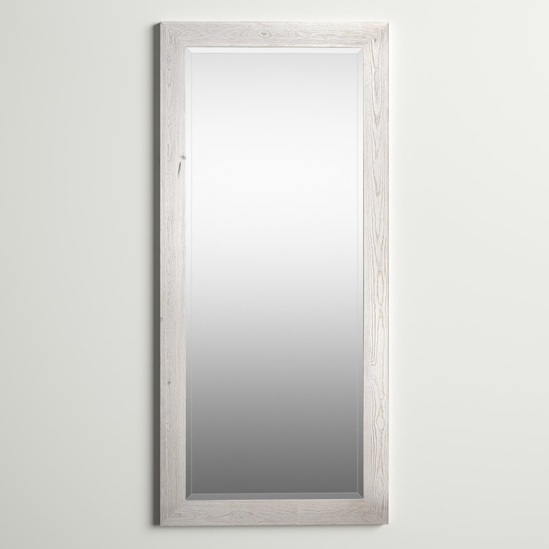 Miroir pleine grandeur de style campagne / campagne, 61 po x 25 po, Bois de grange blanc