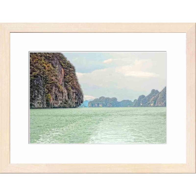 Exotic Waters V par Golie Miamee - photographie de cadre, H 13,8 po x l 17,8 po x P 1,18 po, Érable
