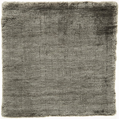 Modern Hand-Loomed Art Silk Area Rug