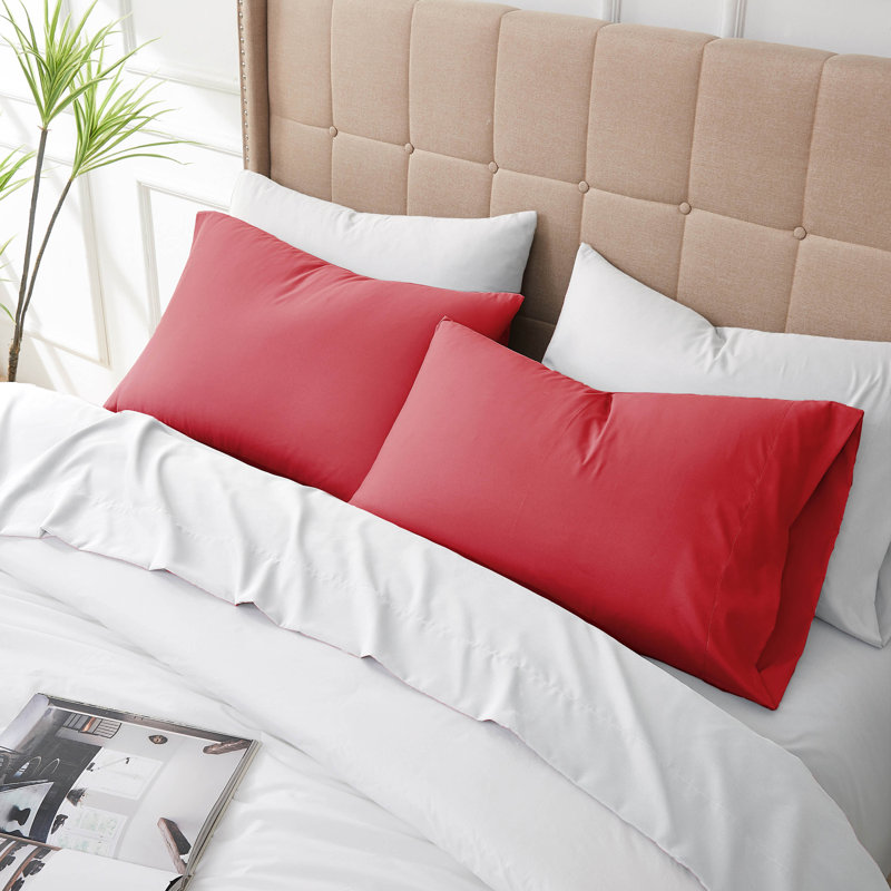 Deux taies d'oreiller en microfibre Eldon par Southshore Fine Linens, Taies d'oreiller pour grand lit, Rouge pimenté
