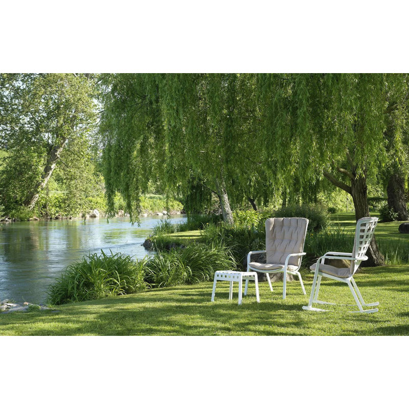 Folio Outdoor Lounge Chair, White