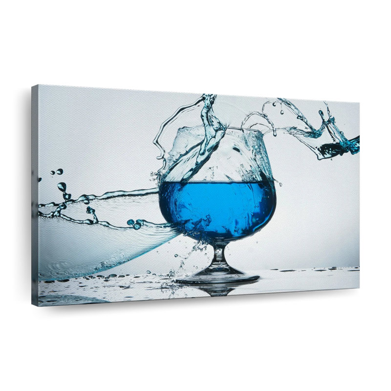 «Blue Cocktail Splash», reproduction sur toile, H 45 po x l 30 po x P 1,25 po