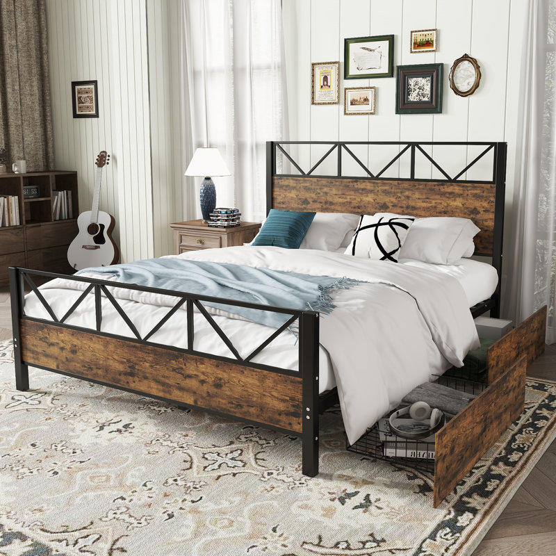 Metal Bed, 135 x 190cm