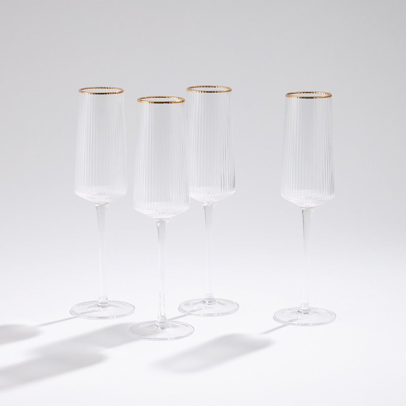 S / 4 verres à champagne Winston