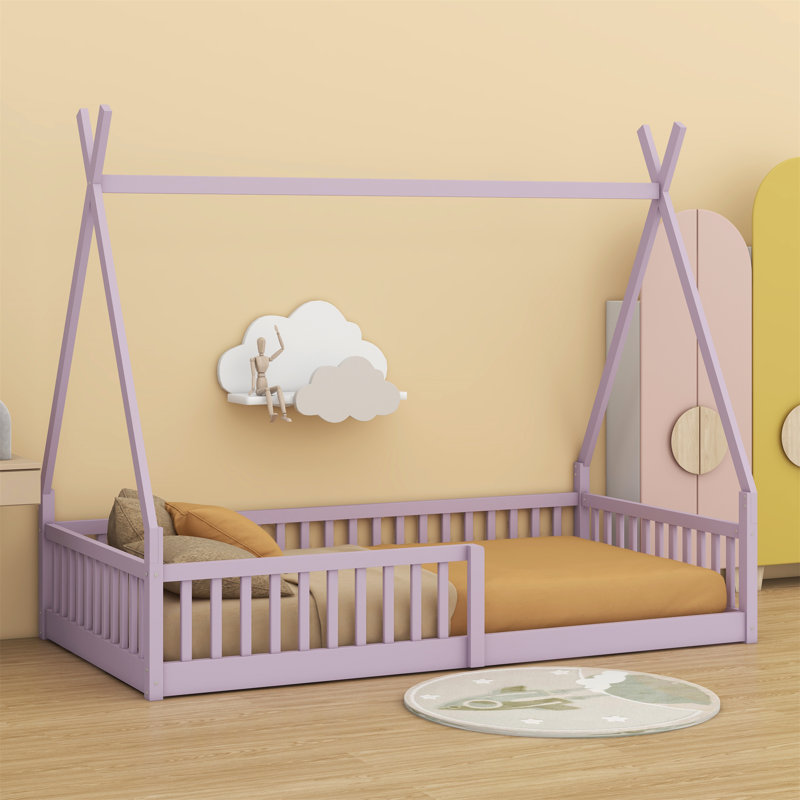 Lit en bois avec clôture, Rose