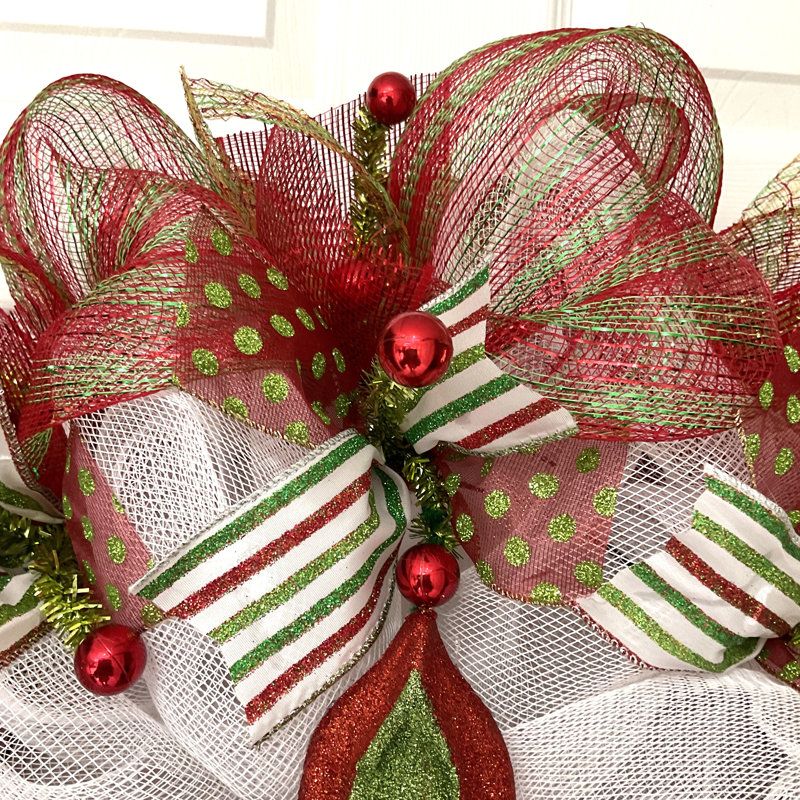 Couronne de Noël avec fleur de lys des Fêtes