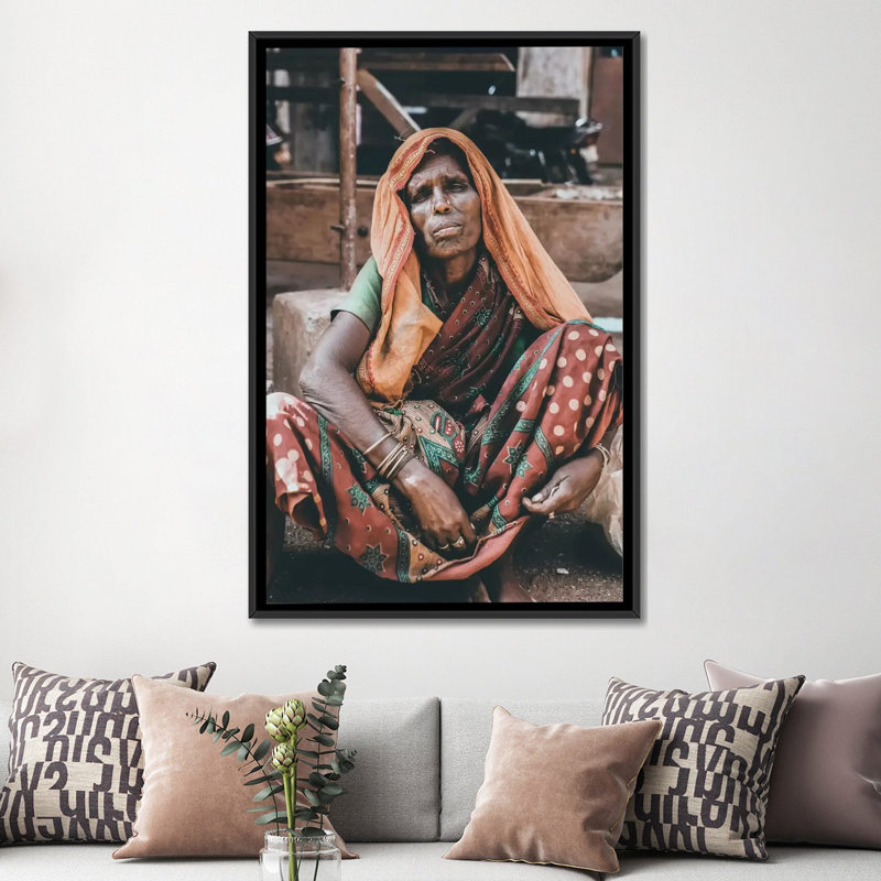 «Gokarna, India I» par Luke Anthony Gram, impression sur toile tendue, H 26 po x l 18 po x P 1,5 po, Toile avec cadre noir