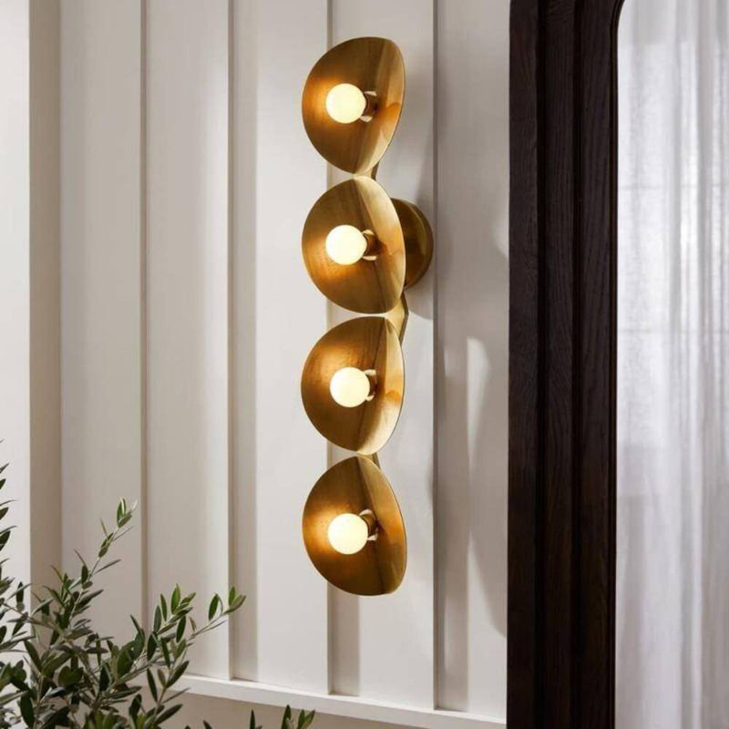 Itzia 4 - Light Wallchiere