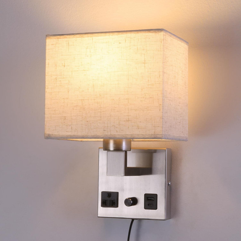 Applique murale à intensité variable avec port de charge USB et prise de courant - Lampe de chevet à brancher ou câblée à abat-jour en tissu pour chambre à coucher, salon, hôtel