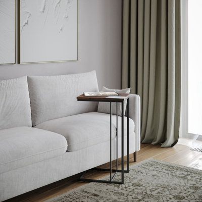 Sauncho End Table