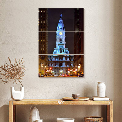 Lilie Philadelphia City Hall At Night