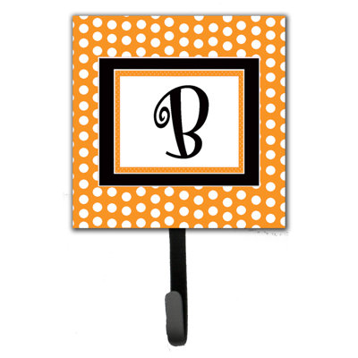 Porte-laisse coussin monogramme et crochet mural