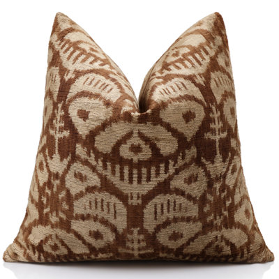 Oreiller en velours de soie Ikat The Cognac & Cream - 20 po x 20 po