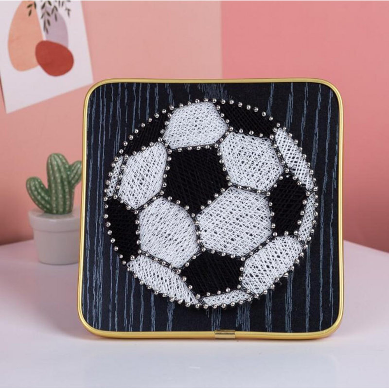 Kit de bricolage String Art - Football. Trousse d'artisanat Wizardi F07-M12-4-DHBB28027
