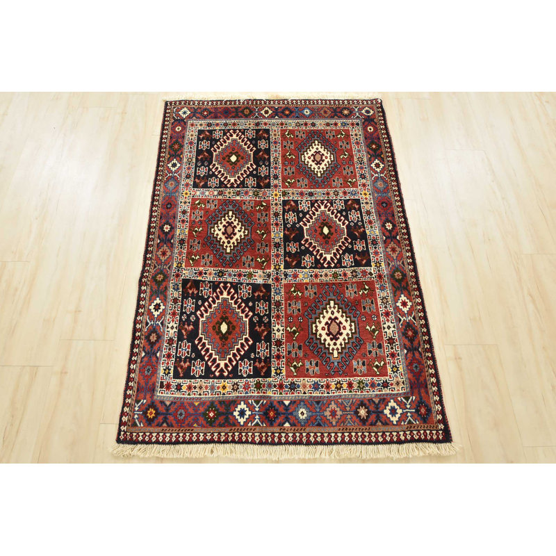Tapis unique 3 pi 4 po x 4 pi 11 po Galavice