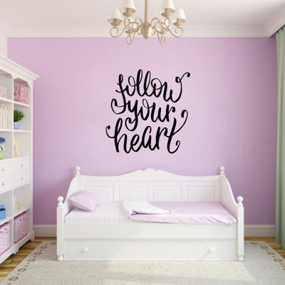 Décalcomanie murale en forme de coeur