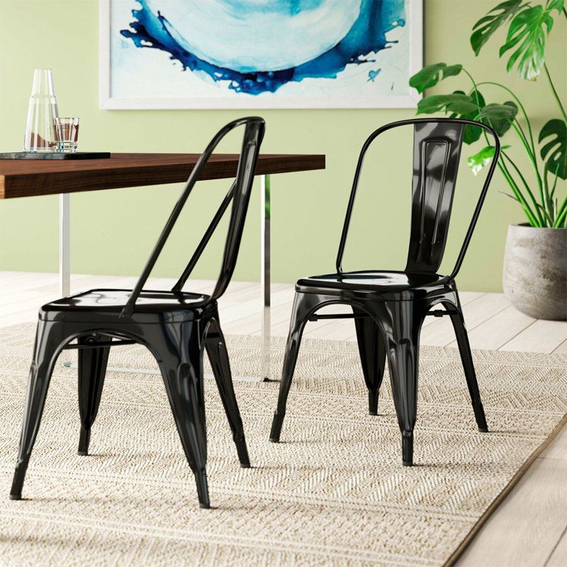 Chaise de salle à manger empilable à dossier en lattes de métal Isaul, Noir