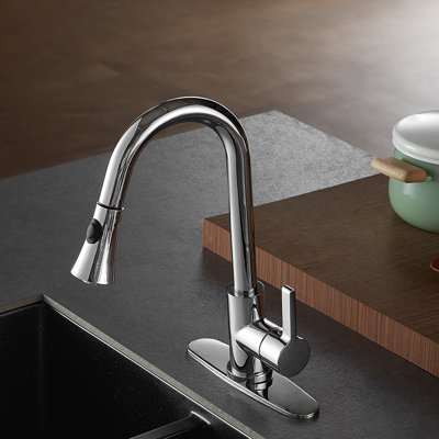 Kingston Brass Continental Single-Handle Pull-Down Kitchen Faucet
