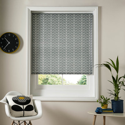 Linear Stem Roller Blind