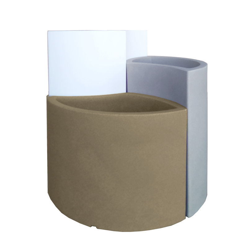 Griesemer Pot Planter