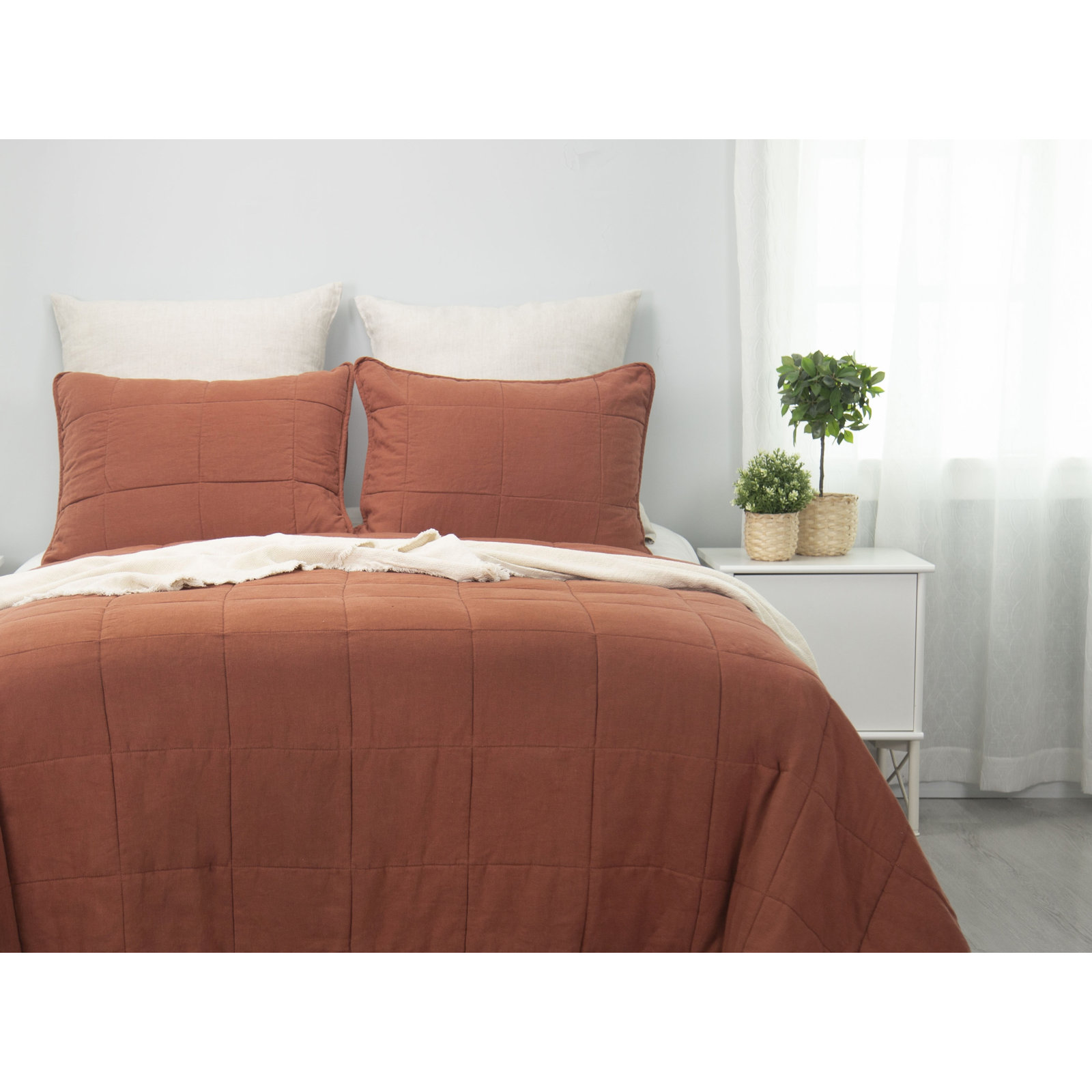 Linen Blend Quilt Set, Queen Quilt + 2 Shams, Cayenne