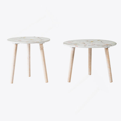 Élégantes tablettes flottantes murales en bois avec installation facile, parfaites pour la présentation et l'organisation dans n'importe quelle pièce