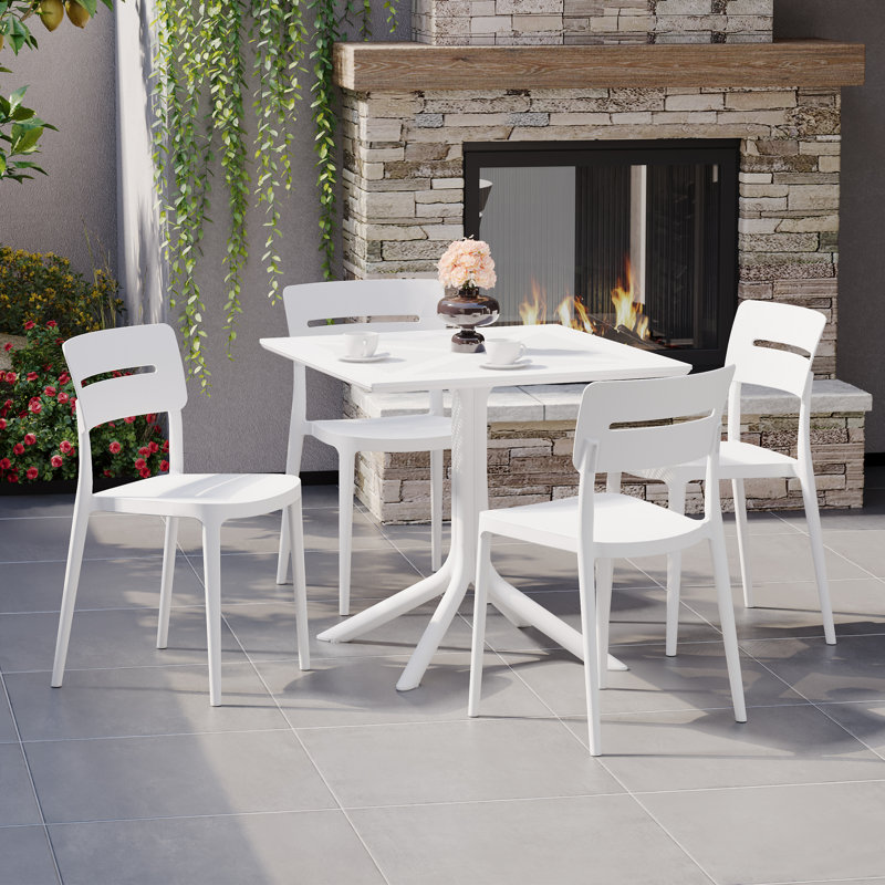4-Person Outdoor Square Dining Set, White