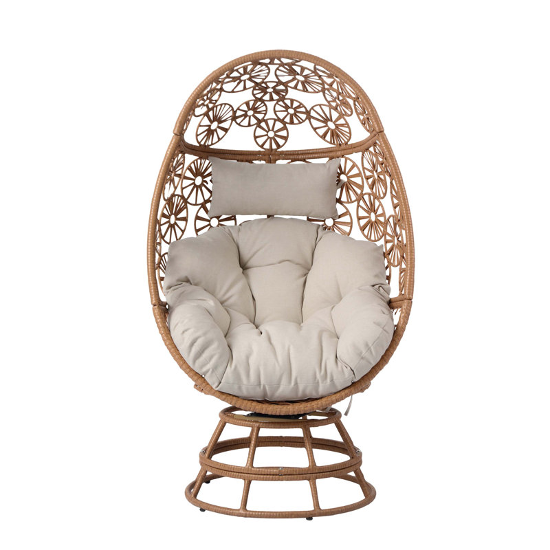 Charmant fauteuil à œufs en rotin tissé pour une détente et un style en plein air