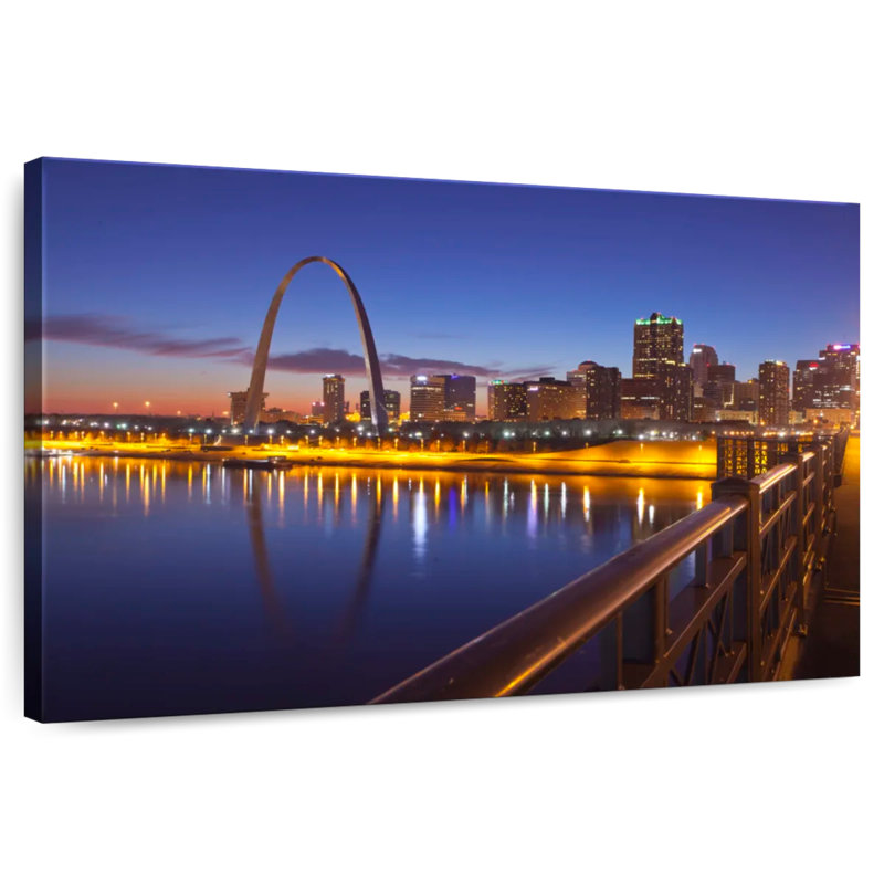 Sireci St. Louis Hour, 32" H x 48" W