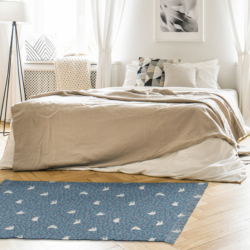 Tapis bleu à motif de lapin Mcguigan, Oui