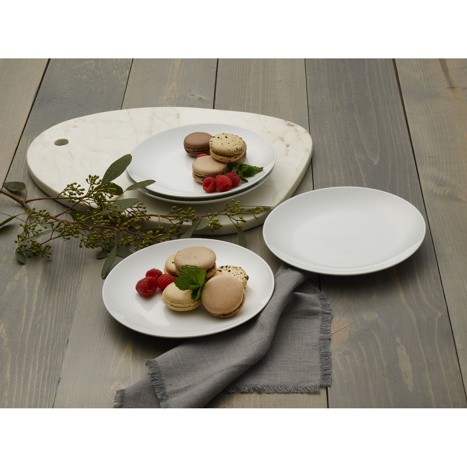 Max Coupe Porcelain 7.75-Inch Salad Plate
