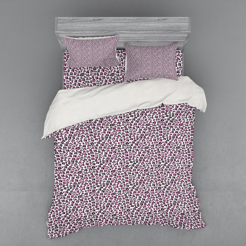 Glam Polyester Animal Print Duvet Cover, Queen Duvet Cover + 3 Additional Pieces