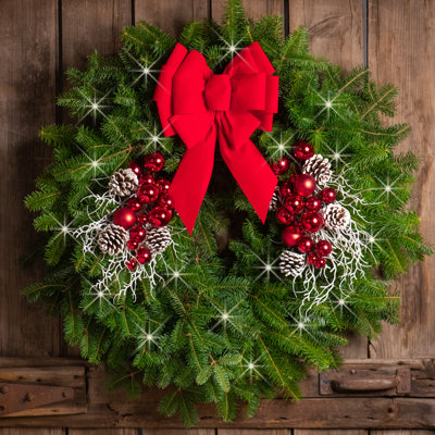 Handcrafted Fresh (Live) Fir 25'' Wreath