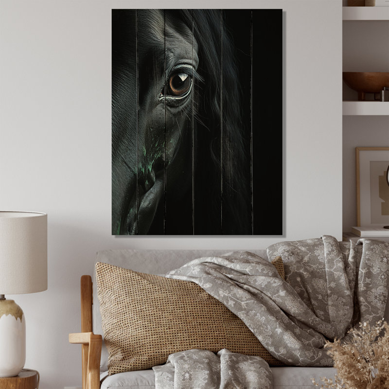 Cheval noir noir avec ombres mystérieuses sur bois, H 40 po x l 30 po x P 0,78 po