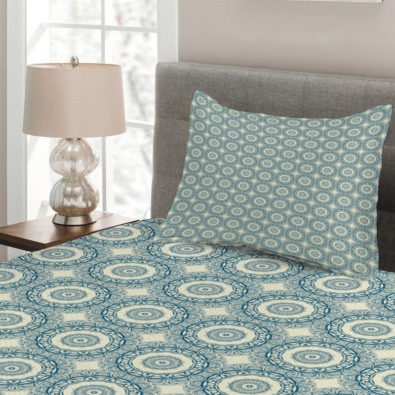 Morrocan Eclectic Polyester Geometric Shapes Coverlet, Twin Bedspread + 1 Sham