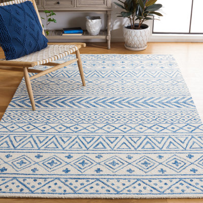 Metro Hand Tufted Wool/Cotton/Latex Rug in Blue