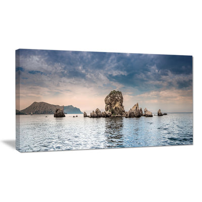 «Crimean Peninces Seashore Panorama», reproduction de photo sur toile tendue encadrée