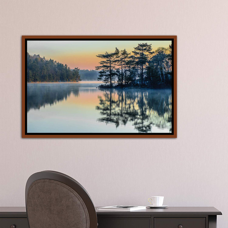 Avant que les gens ne se réveillent, H 26 po x l 40 po x 1,5 po, Toile avec cadre en bois classique